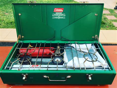 lighting coleman camp stove